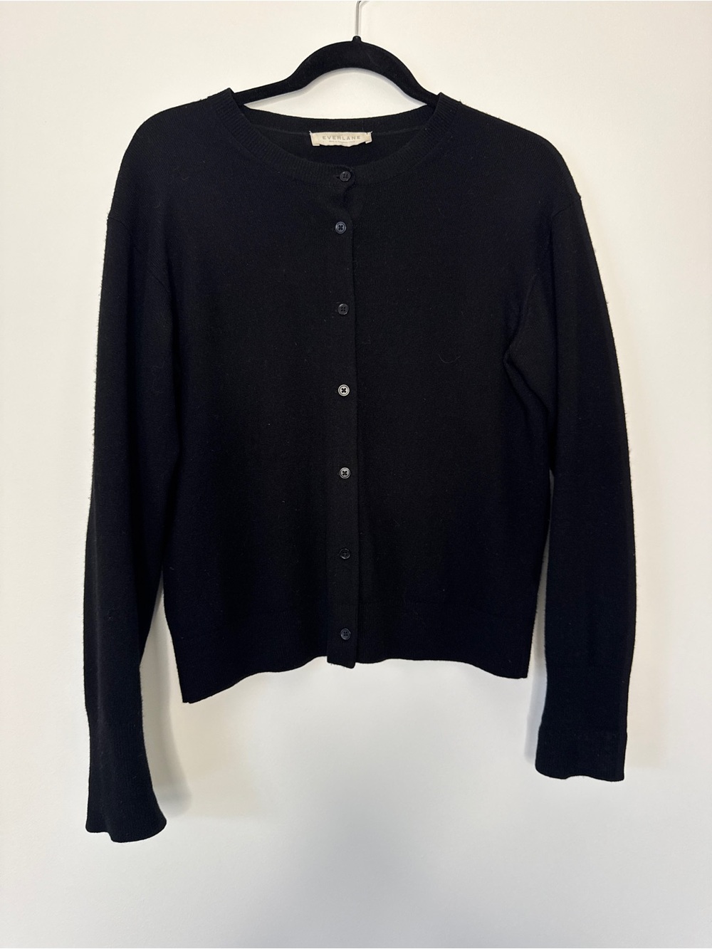 Everlane The Classic Cardigan in Cashmere Black Button Front Long Sleeve Sz L - Picture 2 of 10